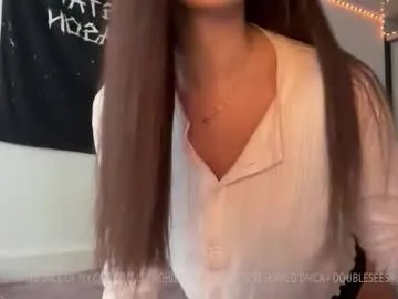 LesleyRed – webcam model profile photo Image 8