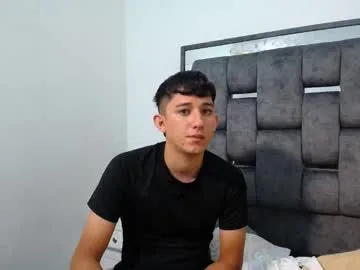 daani_hott – webcam model profile photo Image 11