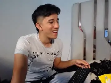 daani_hott – webcam model profile photo Image 3