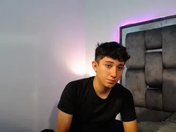 daani_hott – webcam model profile photo Image 9