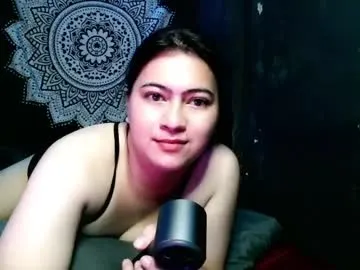 pureannuals – webcam model profile photo Image 10