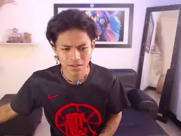 naisharousell – webcam model profile photo Image 10