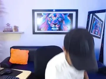 naisharousell – webcam model profile photo Image 15