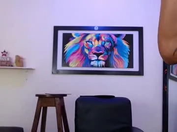 naisharousell – webcam model profile photo Image 2