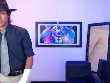 naisharousell – webcam model profile photo Image 6