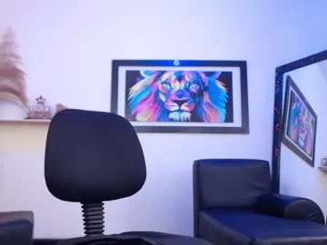 naisharousell – webcam model profile photo Image 7