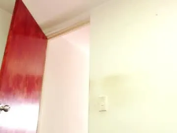 NicoleHamm – webcam model profile photo Image 10