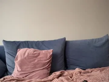 iamsomeone1234 – webcam model profile photo Image 6