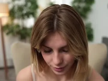 sophydiva – webcam model profile photo Image 5