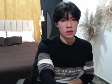 ashkhan22111 – webcam model profile photo Image 3