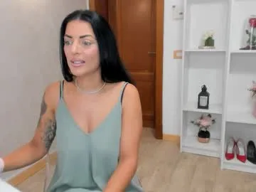 puneripiya – webcam model profile photo Image 8