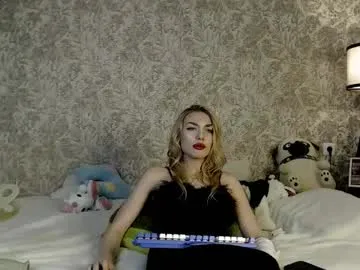 HellenSuric – webcam model profile photo Image 14