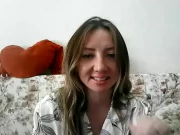 NinnaWood – webcam model profile photo Image 2