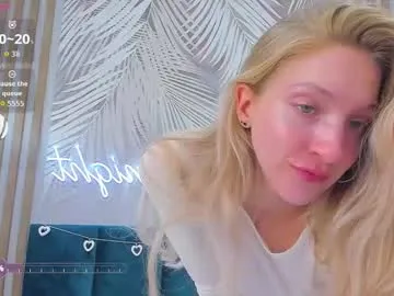 JulietaLake – webcam model profile photo Image 9