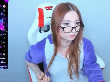 golden_girl_house – webcam model profile photo Image 19