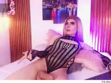 roxy_santos__ – webcam model profile photo Image 4