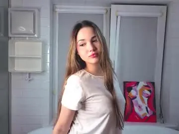 AmynaAmy – webcam model profile photo Image 1