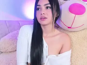 BellaLeen – webcam model profile photo Image 2