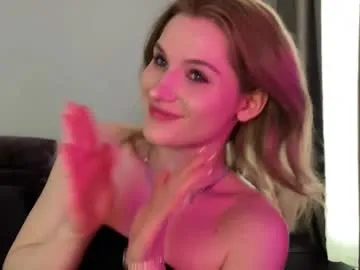 Yasmina – webcam model profile photo Image 2