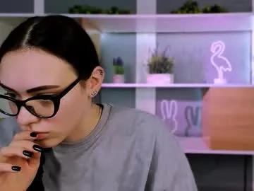 emma_swee cam session