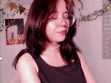 iamsomeone1234 – webcam model profile photo Image 14