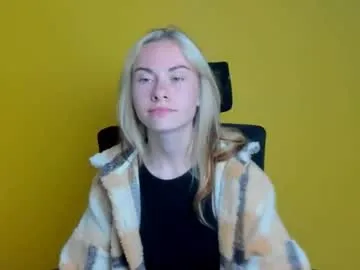 EmiliaWalker – webcam model profile photo Image 11