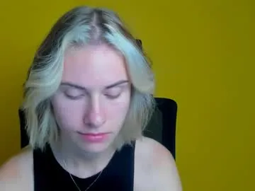 EmiliaWalker – webcam model profile photo Image 13