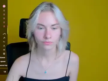 EmiliaWalker – webcam model profile photo Image 17