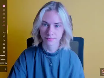 EmiliaWalker – webcam model profile photo Image 19