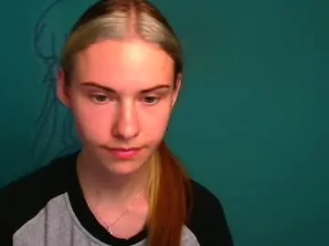 EmiliaWalker – webcam model profile photo Image 4