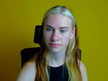 EmiliaWalker – webcam model profile photo Image 7