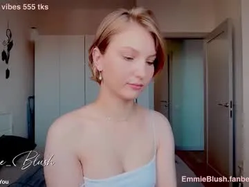 pureannuals – webcam model profile photo Image 18