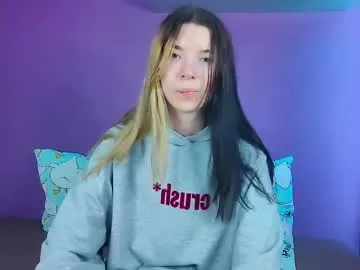 emmie_everly Profile Image