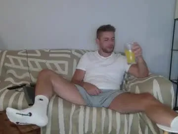 viaaann12 – webcam model profile photo Image 3