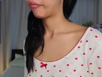 Claire cam session Image 12