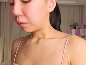 Claire cam session Image 15