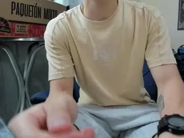 midwestlovers1990 – webcam model profile photo Image 12