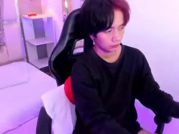 BellaLeen – webcam model profile photo Image 16