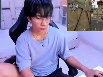 BellaLeen – webcam model profile photo Image 6