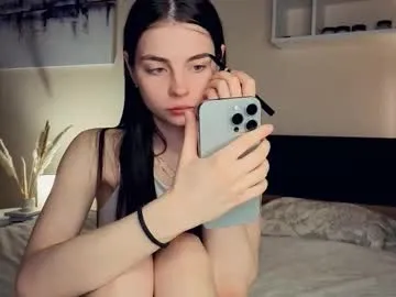 ChloeCerisse – webcam model profile photo Image 13