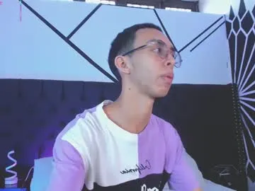 CarolinePrescott – webcam model profile photo Image 6