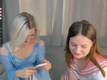 sweetkarmababy – webcam model profile photo Image 2