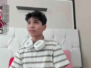 PollyElfi – webcam model profile photo Image 18