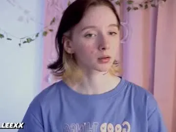 Dolce – webcam model profile photo Image 17