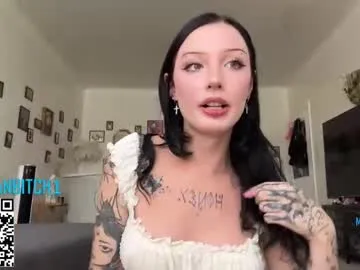 squirtlovergod – webcam model profile photo Image 9