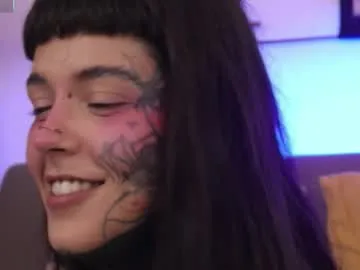 EmiliaWalker – webcam model profile photo Image 13