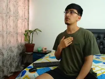 naomixjones1 – webcam model profile photo Image 10