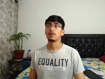 naomixjones1 – webcam model profile photo Image 15