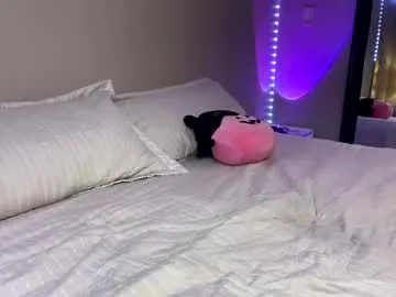 mayabaee1 cam session Image 16