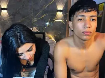 roxy_santos__ – webcam model profile photo Image 15